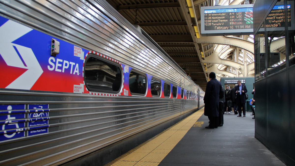 File photo: A SEPTA regional rail train. (Emma Lee/WHYY)