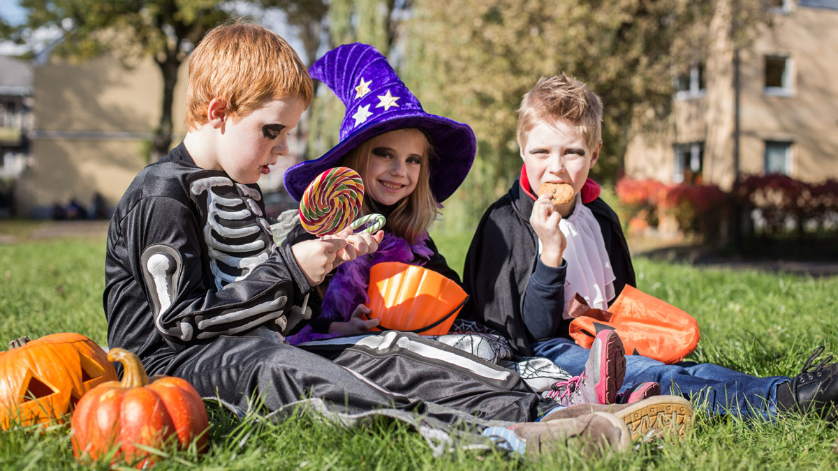  A University of Delaware professor says, after 30 years of research, 'I cannot find any evidence that any child has ever been killed or seriously hurt by a contaminated treat picked up during the course of trick or treating'(<a href=