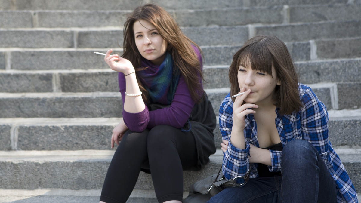  A bill awaiting final legislative approval in the New Jersey Assembly would raise the legal age to purchase tobacco products and electronic cigarette devices from 19 to 21. (<a href=