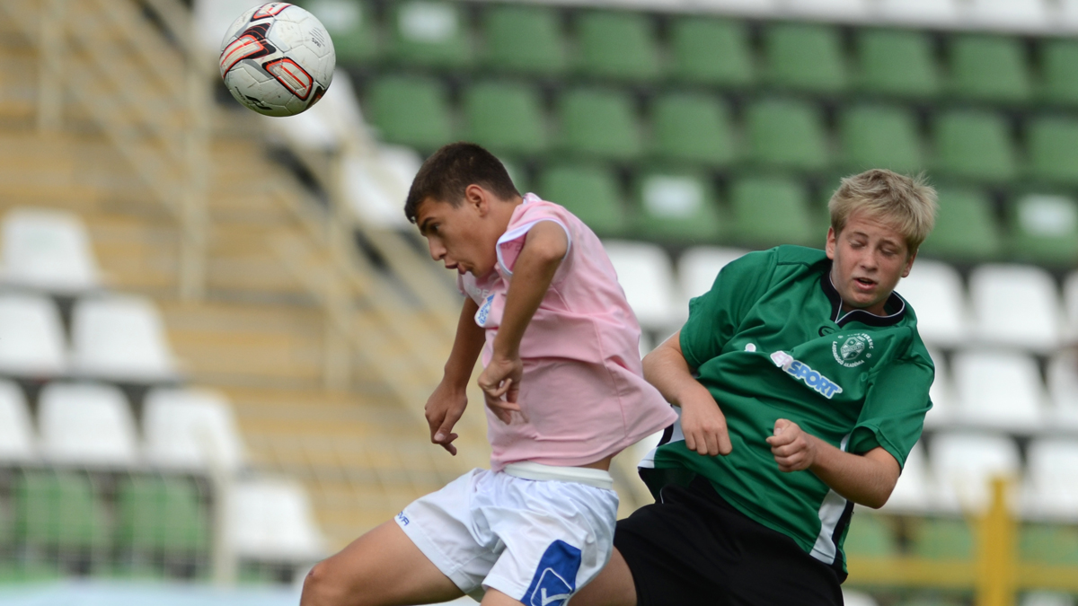 Mounting evidence suggests a link between heading the ball and concussion in soccer players. (<a href=