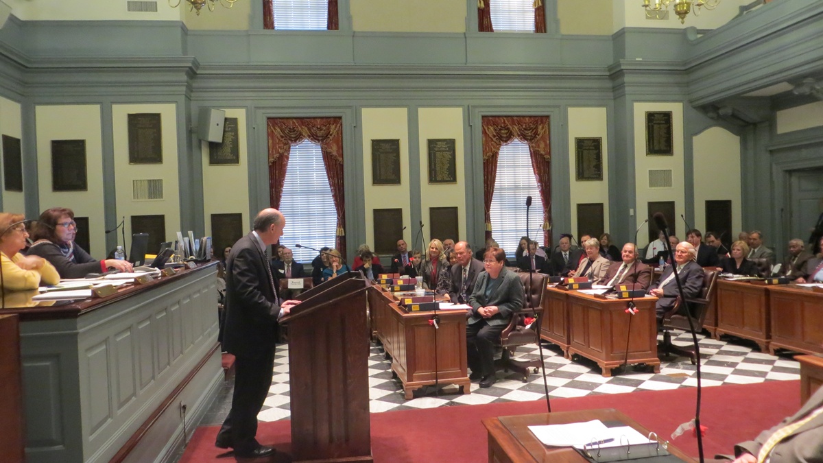  Leo Strine addresses the Senate following his confirmation as the next chief justice of the Delaware Supreme Court (Shana O'Malley/for NewsWorks) 