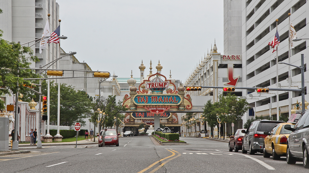  Trump Taj Mahal casino in Atlantic City. (Kimberly Paynter/WHYY) 