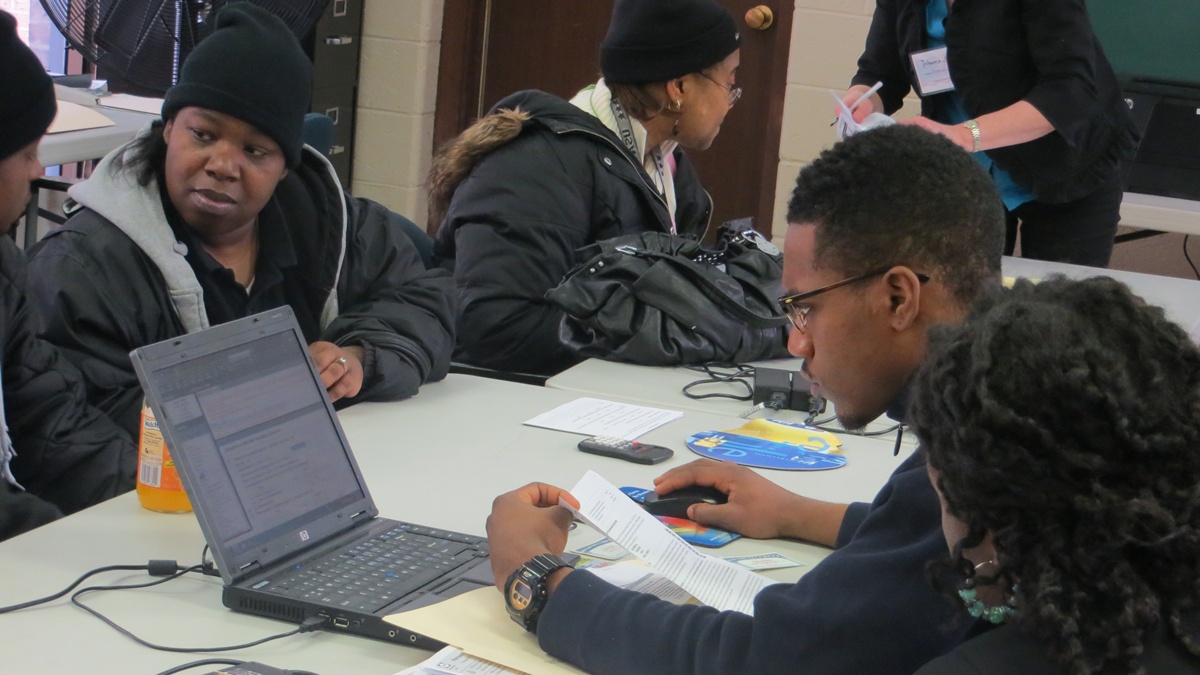  Community volunteers help with tax preparation (Shana O'Malley/for NewsWorks) 