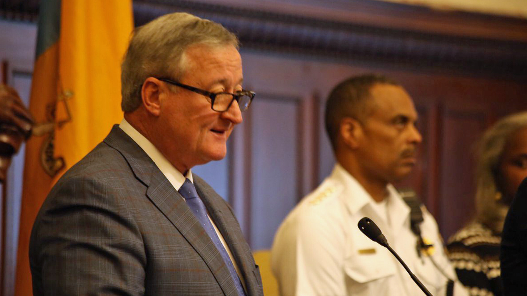 Philadelphia Mayor Jim Kenney addresses media as Police Commissioner Richard Ross looks on (Image via twitter.com/PhillyMayor)