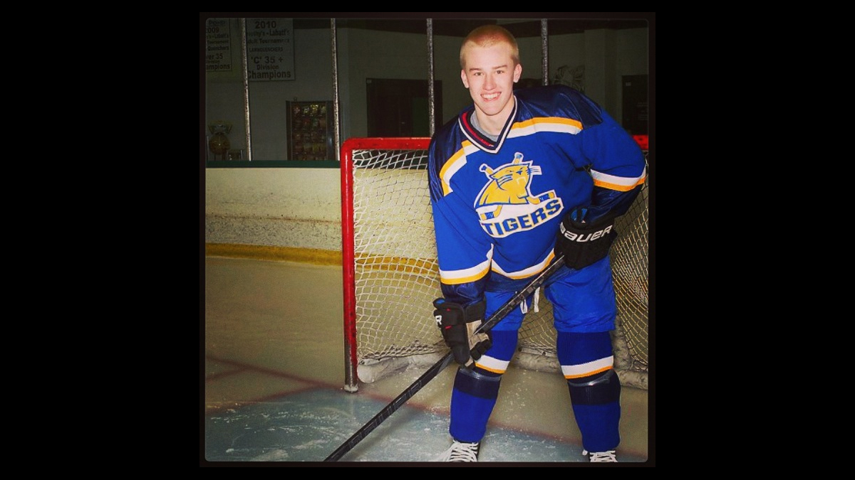  Wilmington, Delaware, resident Ryan Chinn, 18, tore his ACL as sophomore in high school. After surgery and months of rehabilitation, he returned to the ice and will play on his university's club team. (Photo via Ryan Chinn) 