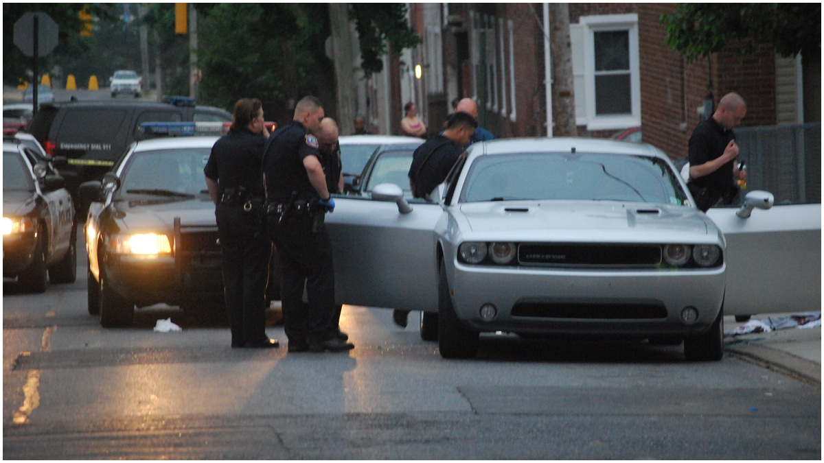  Investigation in 500 block of Jefferson St., Wilmington (John Jankowski/for newsworks) 
