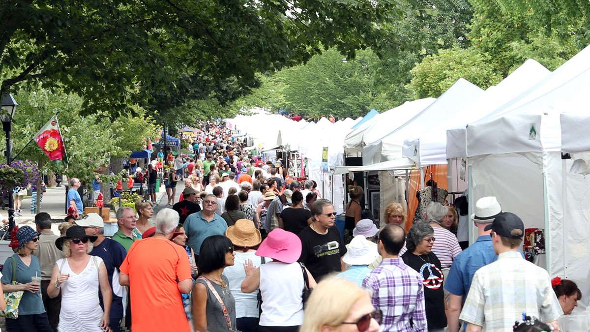  A large crowd attended the 2014 festival. (Natavan Werbock/for NewsWorks) 