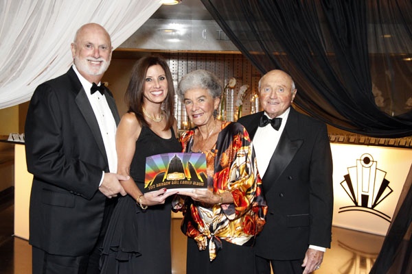 <p><p>Family Album cochairs David and Teri Cutler (left), Abramson Center Auxiliary Board Member, Stefi Levin and her husband Marvin Levin, Abramson Center trustee (Photo courtesy of Scott Weiner)</p></p>
