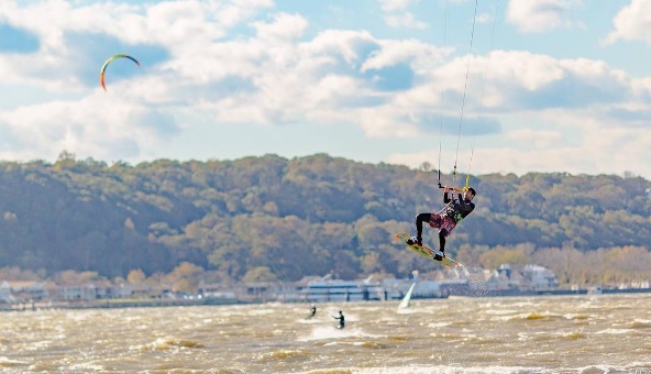  A kite surfer off Sandy Hook in October 2016. Image: @mas_imagerynj as tagged #JSHN on Instagram.  
