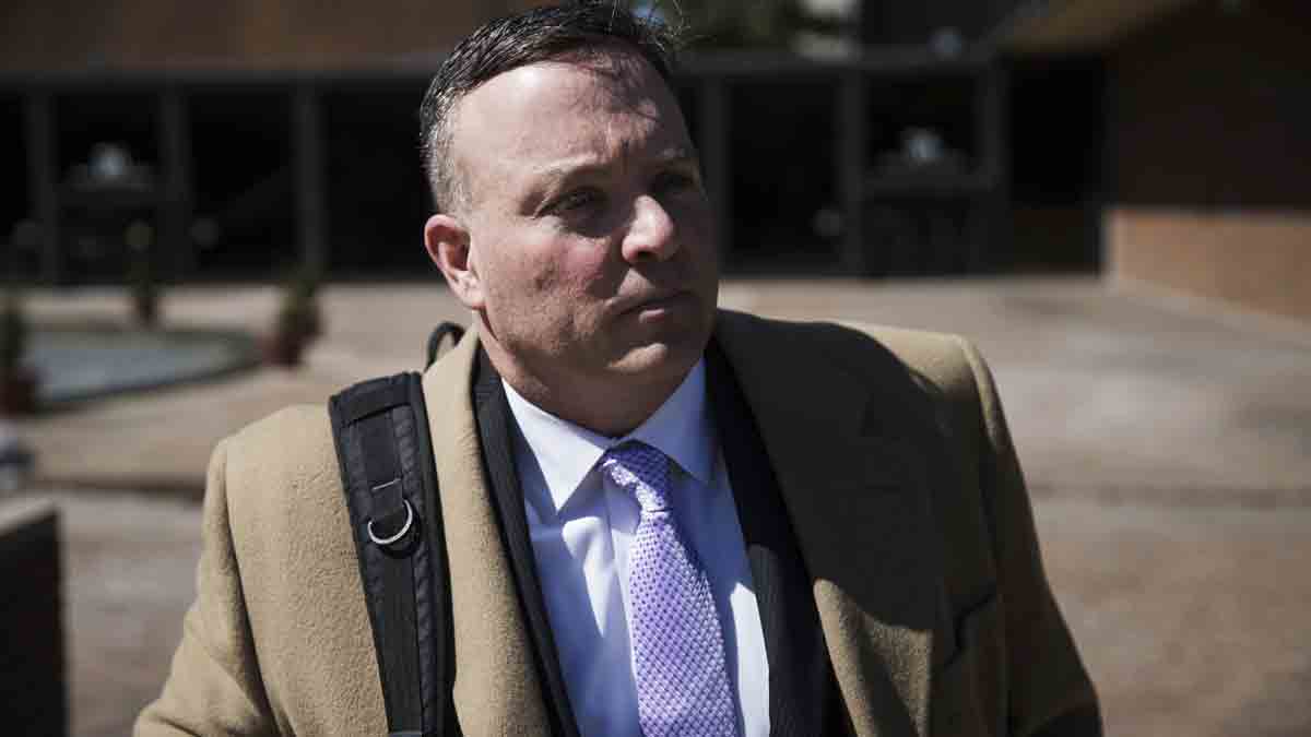 Former Allentown Managing Director Francis Dougherty walks from the federal building, Wednesday, March 22, 2017, in Philadelphia. The former top administrator in Allentown, Pa., has pleaded guilty in an ongoing FBI pay-to-play corruption probe. (Matt Rourke/AP Photo) 