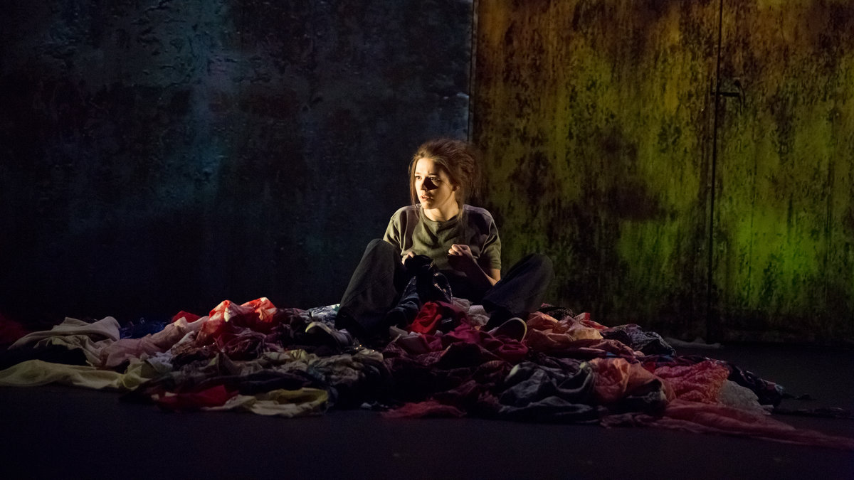 Aneta Kernová in Wilma Theater’s  production of 'Adapt!' (Photo courtesy of  Alexander Iziliaev) 