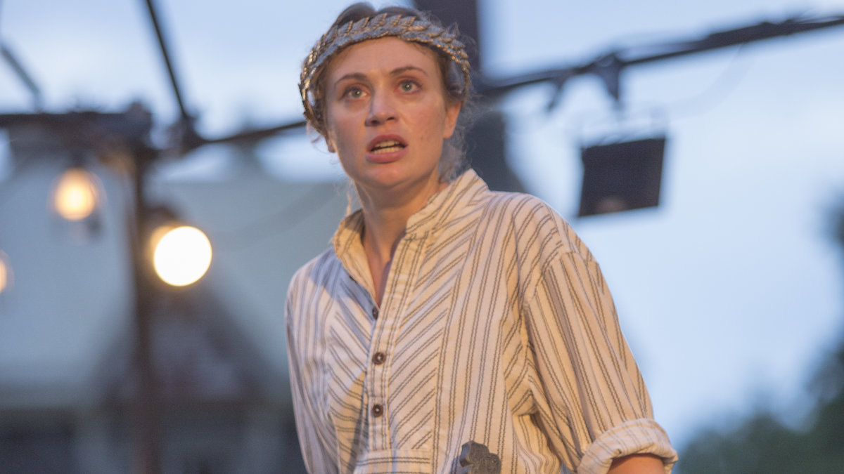 Emiulie Krause as Henry V in Delaware Shakespeare's production of 'Henry V.' (Courtesy of Alessandra Nicole) 