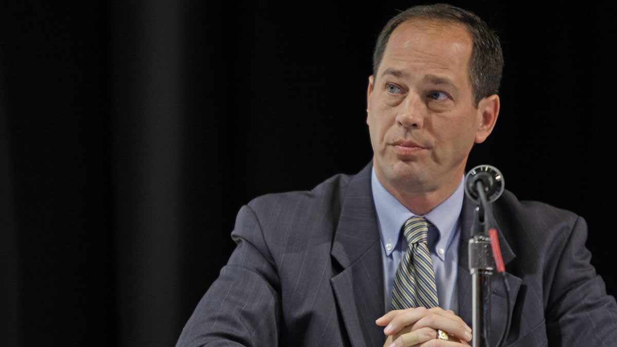 Pennsylvania  Senate President Pro Tem Joe Scarnati is refusing to turn over congressional district data to the state Supreme Court. (AP file photo)