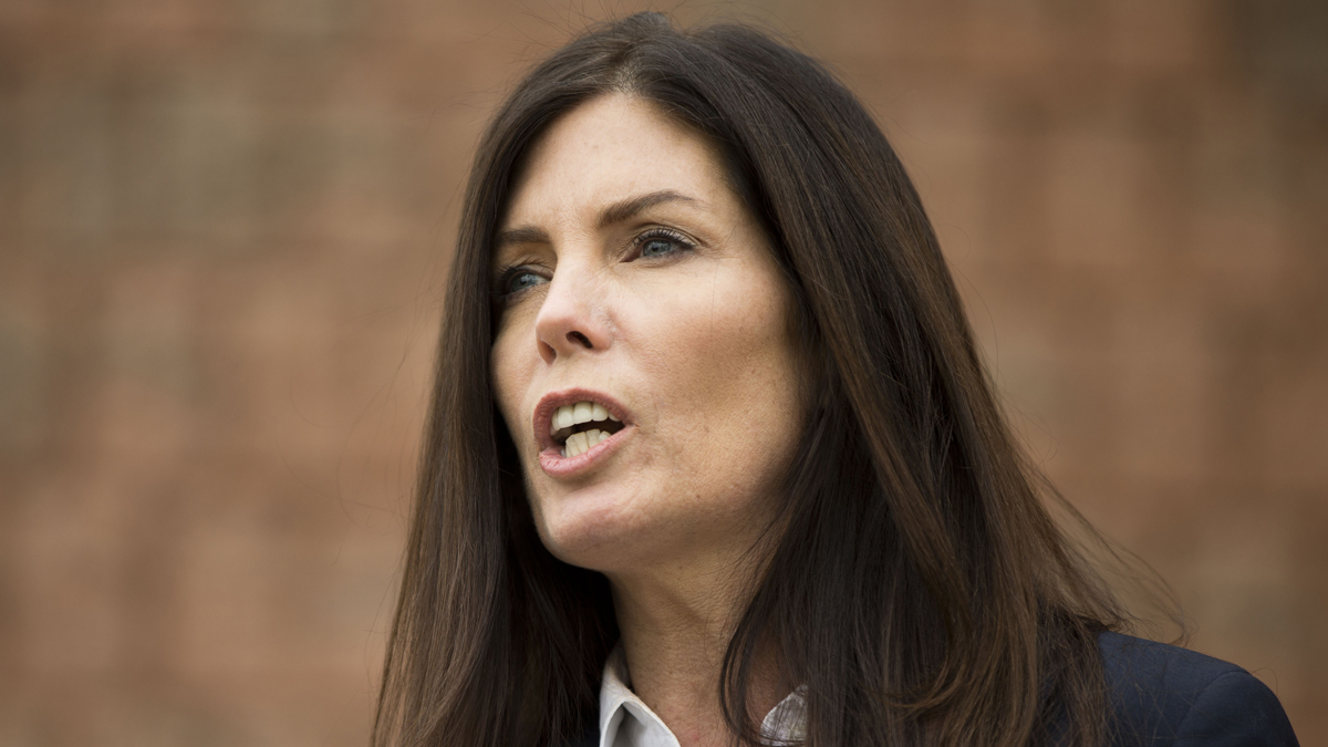  State Supreme Court justices highlighted the absence of an independent prosecutor law when they rejected embattled Attorney General Kathleen Kane's bid to dismiss an investigation into her activity. (AP file photo) 