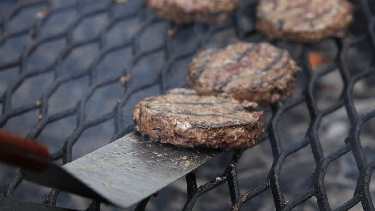 Make sure your holiday burgers are cooked to 160 degrees