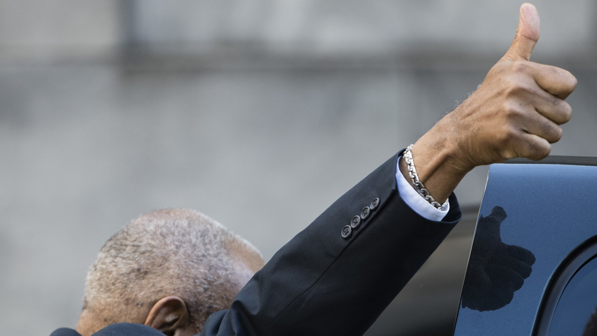  Bill Cosby gestures as he departs from the Montgomery County Courthouse during his sexual assault trial in Norristown, Pa., Friday, June 9, 2017. (Matt Rourke/AP Photo) 