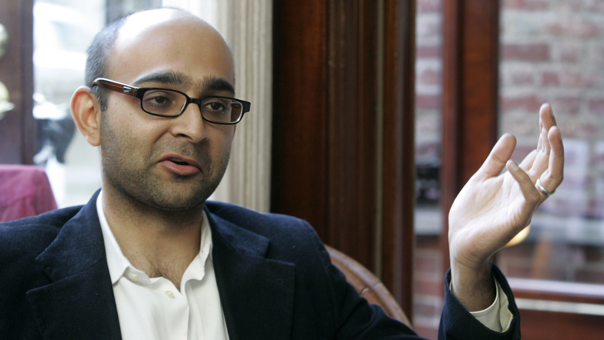  Author Mohsin Hamid during an interview  April 21, 2007  in New York. (Frank Franklin II/AP Photo, file) 