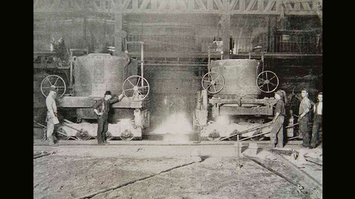 Workers keep a careful watch on the open hearth furnaces at the Bethlehem Steel Co. plant. (Image courtesy of the Historical Society of Pennsylvania)