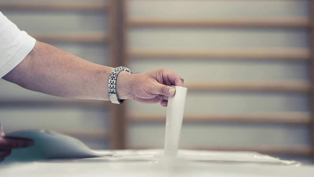 Chester County officials hope  local businesses will give their employees time off to volunteer at the polls this Election Day. (Alexandru Nika/Bigstock)