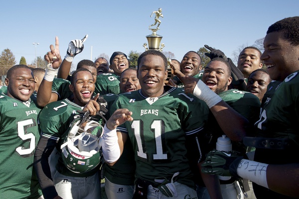 <p><p>The victorious Bears. (Bas Slabbers/for NewsWorks)</p></p>
