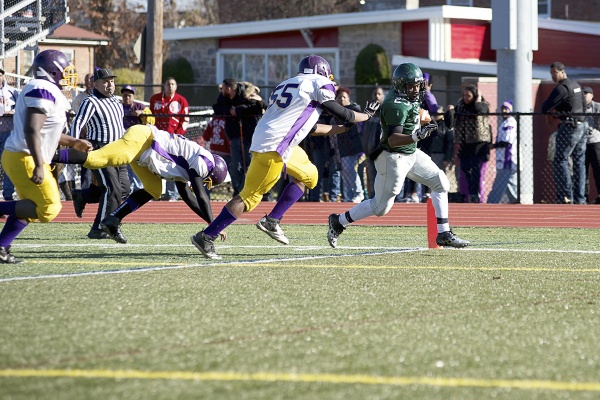 <p><p>Ishmael Dargan heads to the end zone to make the final score of 48-0. (Bas Slabbers/for NewsWorks)</p></p>
