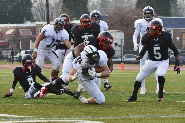 <p><p>Chatmon, a linebacker, faced a rugged Anzalone throughout a game in which the standout registered nearly 150 rushing yards and also played on defense. (Bas Slabbers/for NewsWorks)</p></p>

