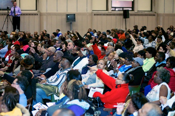 <p><p>When asked which of two mural proposals the crowd liked best, the majority of guests pointed to the same option. (Bas Slabbers/for NewsWorks)</p></p>
