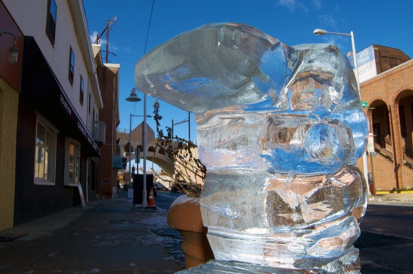 <p><p>A hand made of ice points the way to parking. (Bas Slabbers/for NewsWorks)</p></p>
