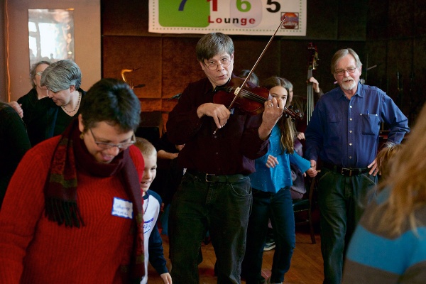 <p><p>Clifford Wagner plays Lithuanian tunes on his violin. (Bas Slabbers/for NewsWorks)</p></p>

