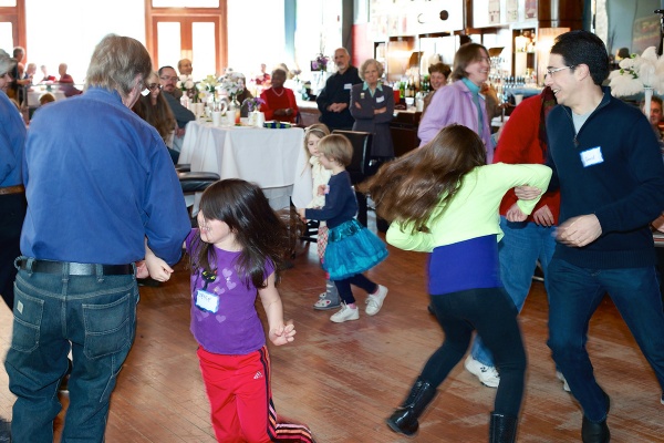 <p><p>Neighbors take to the dance floor. (Bas Slabbers/for NewsWorks)</p></p>
