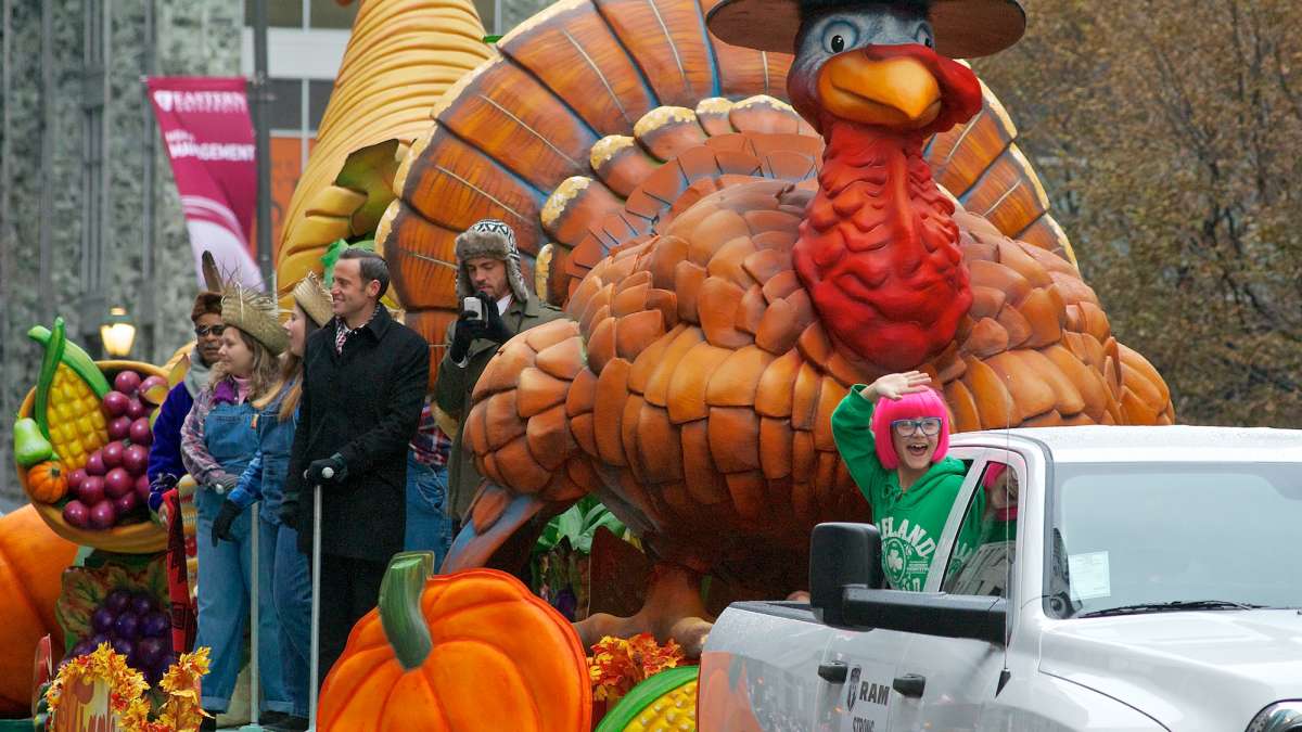 Floats, balloons, marching bands and crowd scenes during the 95th annual Thanksgiving Day Parade. (Bas Slabbers/for NewsWorks)