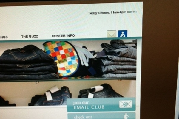 <p><p>The Concord Mall's website now has the international symbol for breastfeeding on its website that links you to the Breastfeeding Coalition of Delaware (Shirley Min/WHYY)</p></p>
