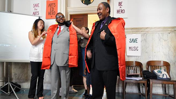  Council members Jones and Goode don their 