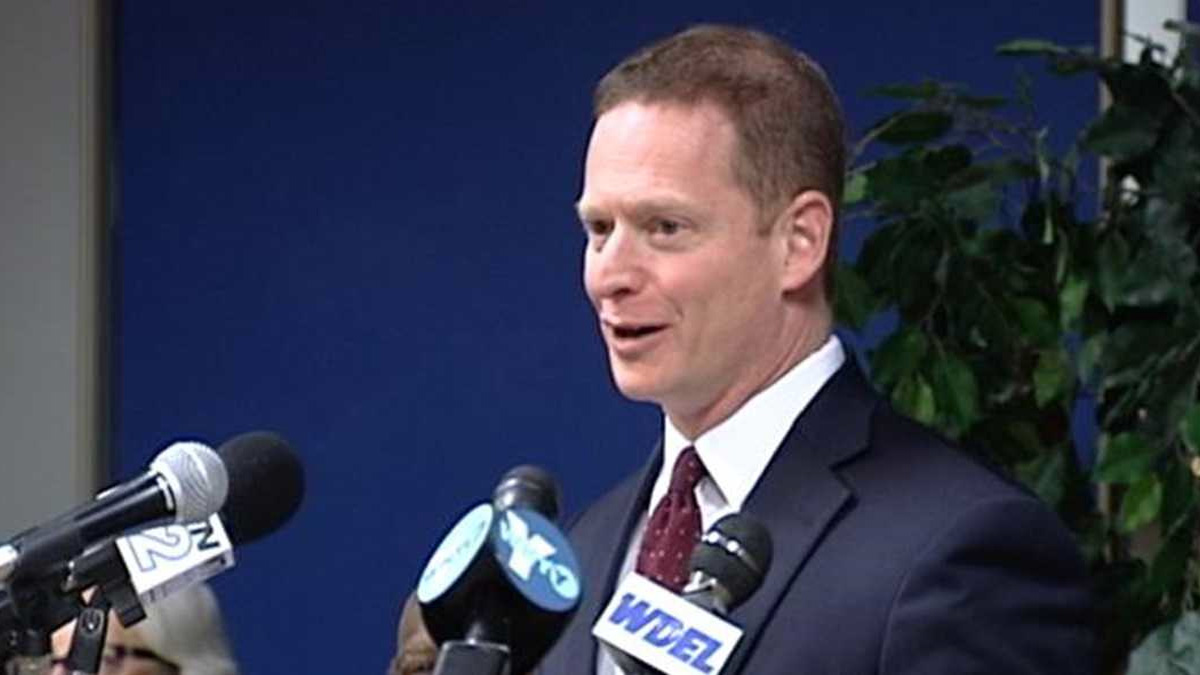  Matt Denn speaks at the Wilmington PAL center after being sworn in as Delaware's Attorney General. (Charlie O'Neill/WHYY) 
