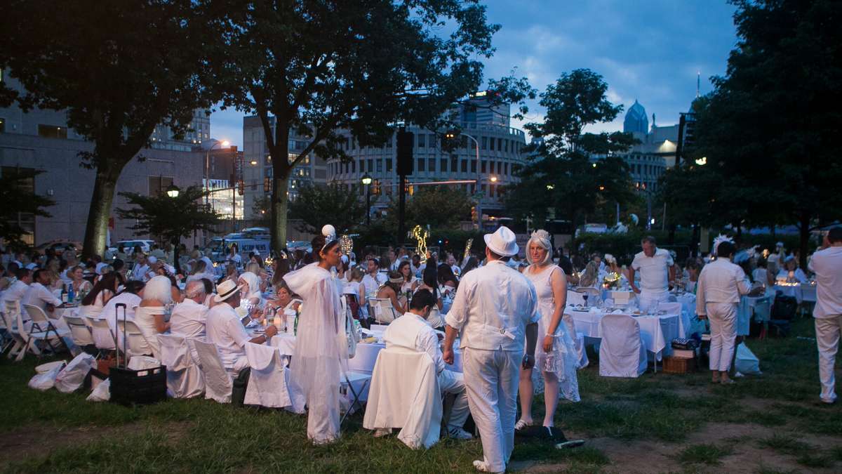 The sixth annual Dîner en Blanc came to Franklin Square Thursday evening. With an estimated 5,300 in attendance it was the largest Diner en Blanc event ever held in the United States. (Brad Larrison for NewsWorks)