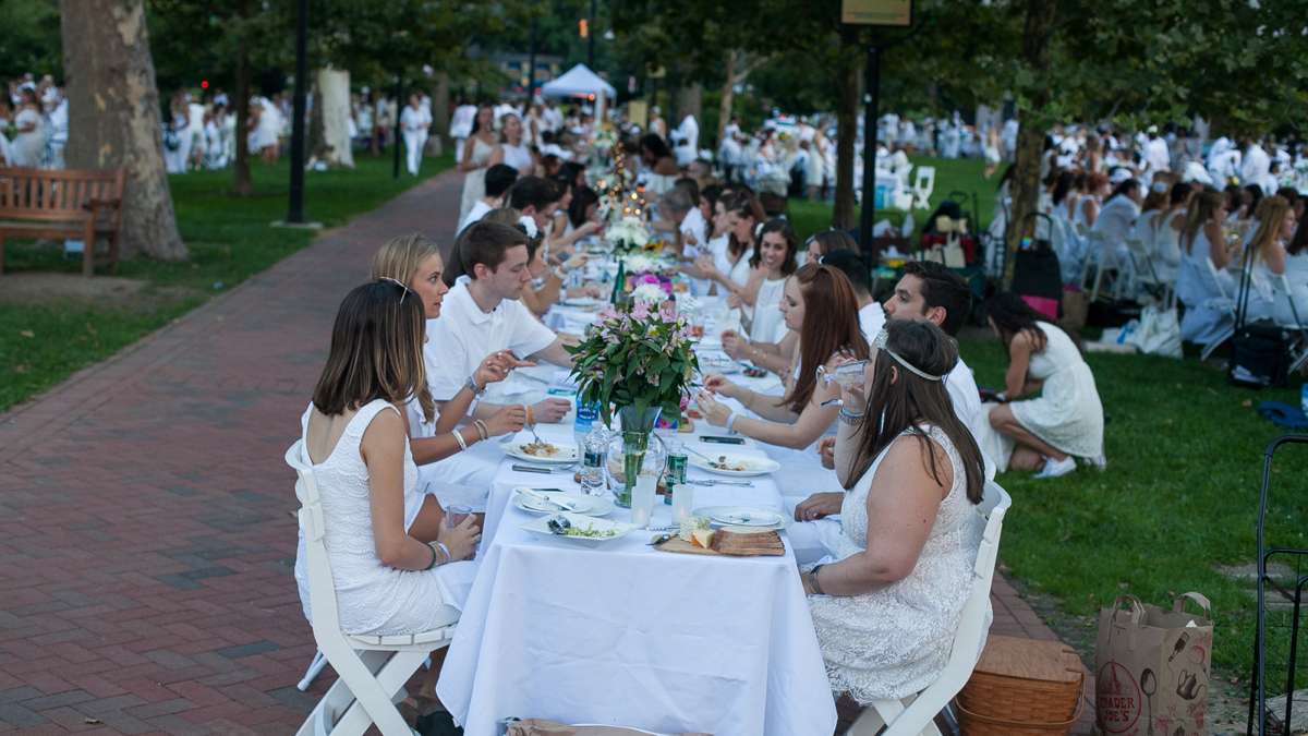 The sixth annual Dîner en Blanc came to Franklin Square Thursday evening. With an estimated 5,300 in attendance it was the largest Diner en Blanc event ever held in the United States. (Brad Larrison for NewsWorks)
