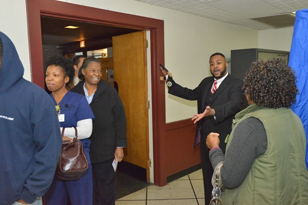 <p>Philadelphia City Councilman Curtis Jones greets voters at the polls in West Phildelphia, Tuesday, November 6, 2012.  (Bas Slabbers/For NewsWorks)</p>
