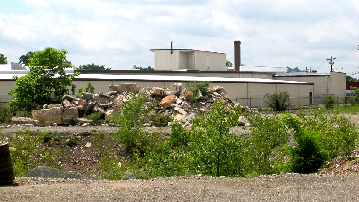  The former Federated Metals site straddles Enterprise Avenue in northeast Trenton. (Phil Gregory/WHYY) 