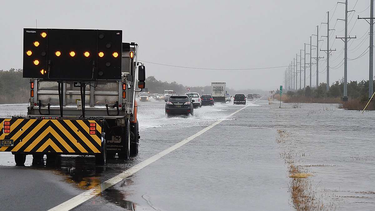 Winter Storm Damon has brought flooding to the side streets in Dewey Beach and Coastal Highway (Del. Rt. 1) south of Dewey Beach north of Indian River Inlet as the storm moves away this afternoon. (Chuck Snyder / for NewsWorks)