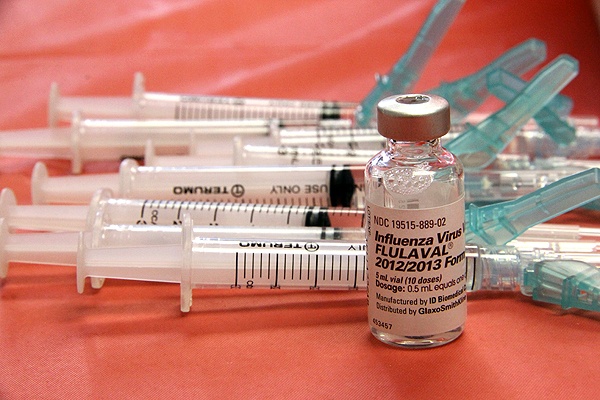 <p>The Thomas Jefferson Hospital Center for Urban Health, working with the Restaurant Opportunities Center of Philadelphia, is providing free flu shots for restaurant workers. (Emma Lee/for NewsWorks)</p>
