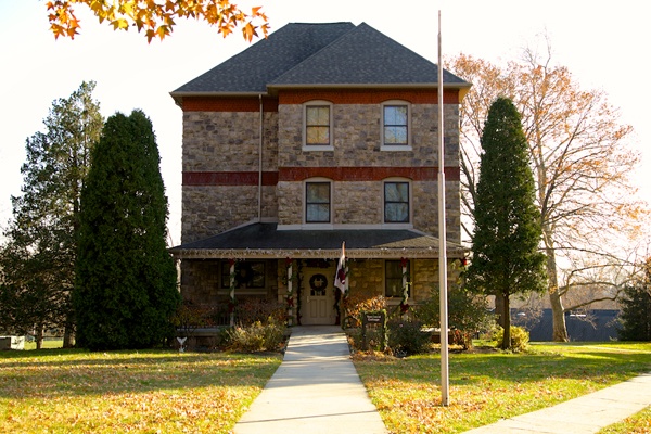 <p><p>This dormitory at the Williamson Free School of Mechanical Trades was designed by Frank Furness in 1889. (Nathaniel Hamilton/for NewsWorks)</p></p>
