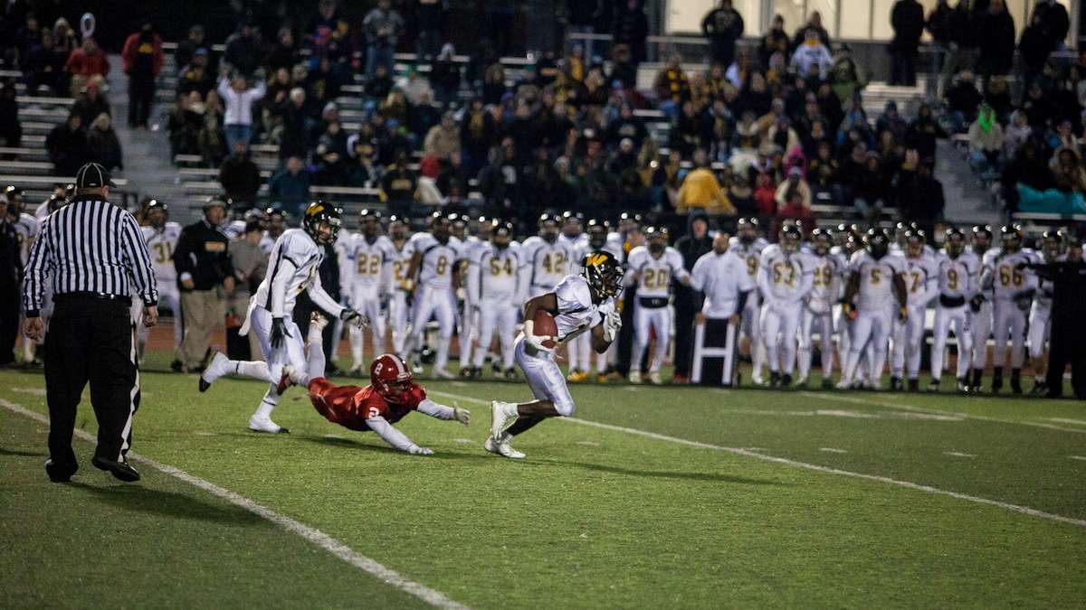 Jarret McClenton of Archbishop Wood gets away from the Imhotep defense for another touchdown. (Brad Larrison/for NewsWorks)