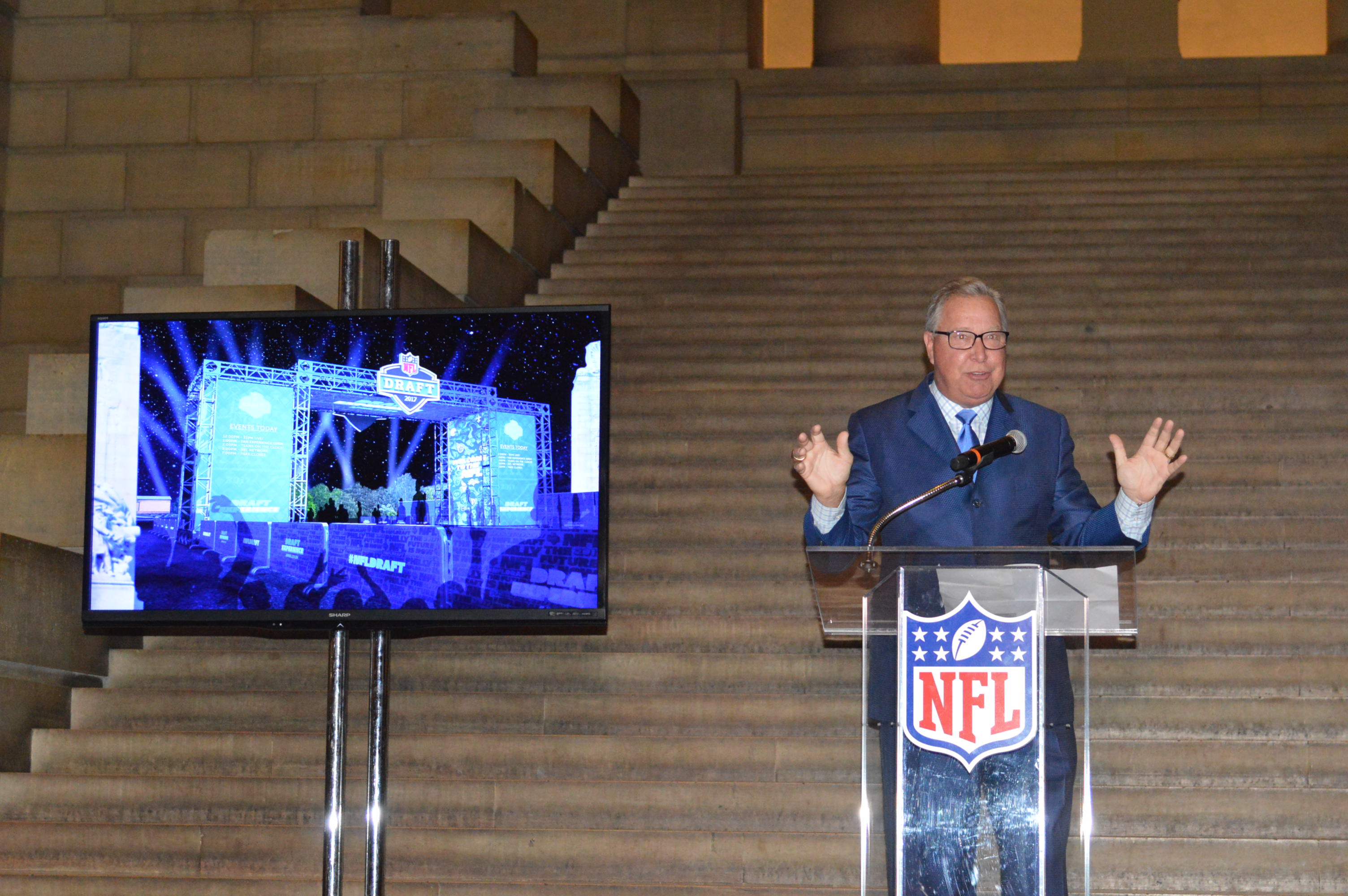  Retired Eagles quarterback Ron Jaworski says the NFL draft set for April in Philadelphia will be biggest ever.  (Tom MacDonald/WHYY) 