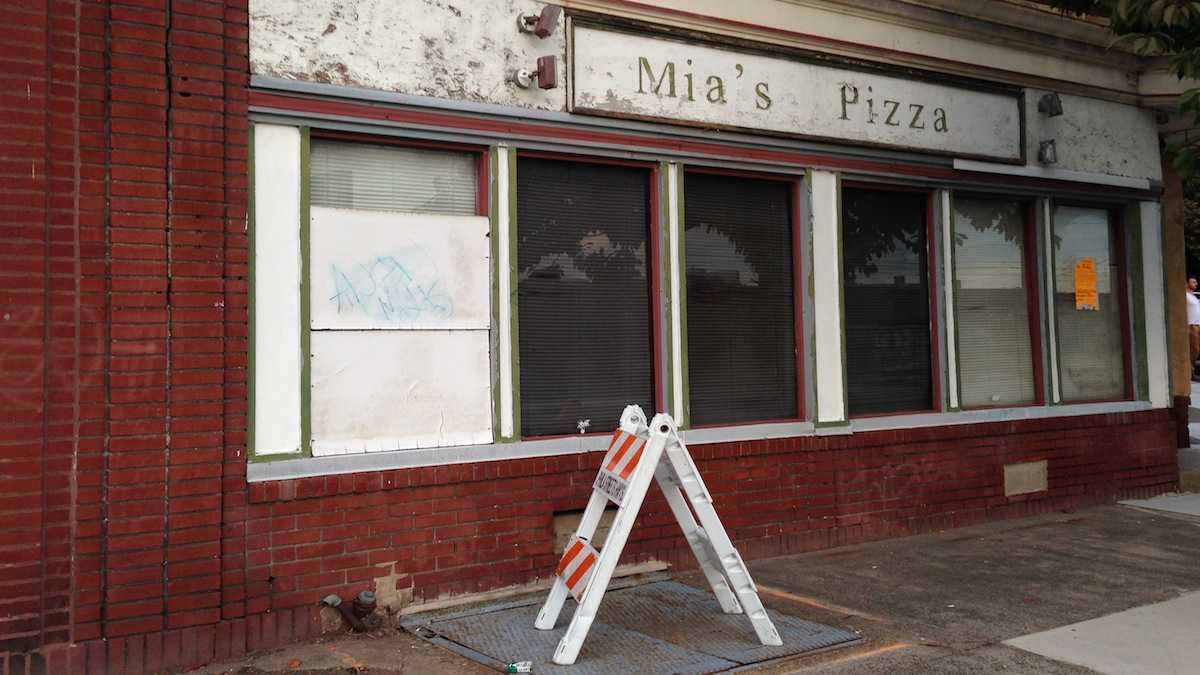  5101 Rochelle Ave. in Oct. 2013. (Neema Roshania/WHYY) 