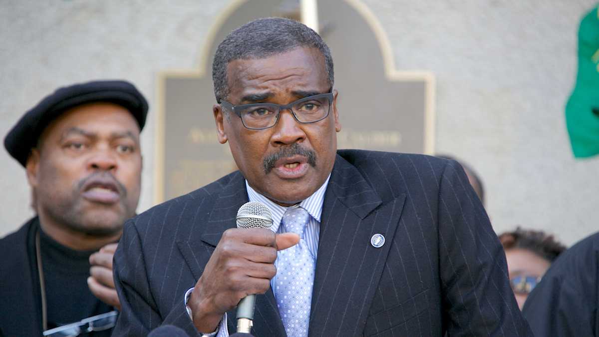  AFSCME District Council 33 President Pete Matthews during a protest outside Philadelphia's City Hall in March, 2013 (Nathaniel Hamilton/for NewsWorks)  