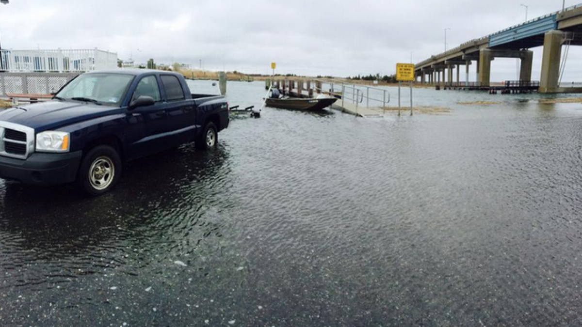  Minor tidal flooding at the Sea Isle City boat ramp in April 2014. (Photo: JSHN contributor Ben Wurst) 