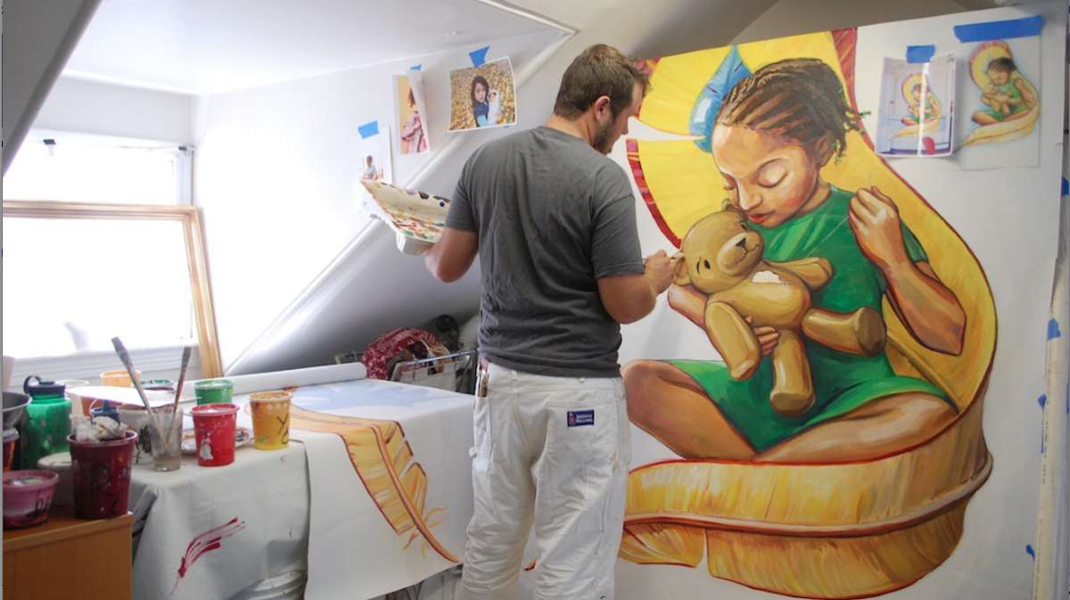  Check out Queen Muse's story on mural artist Nathaniel Lee, shown here. (Courtesy of Nathaniel Lee) 