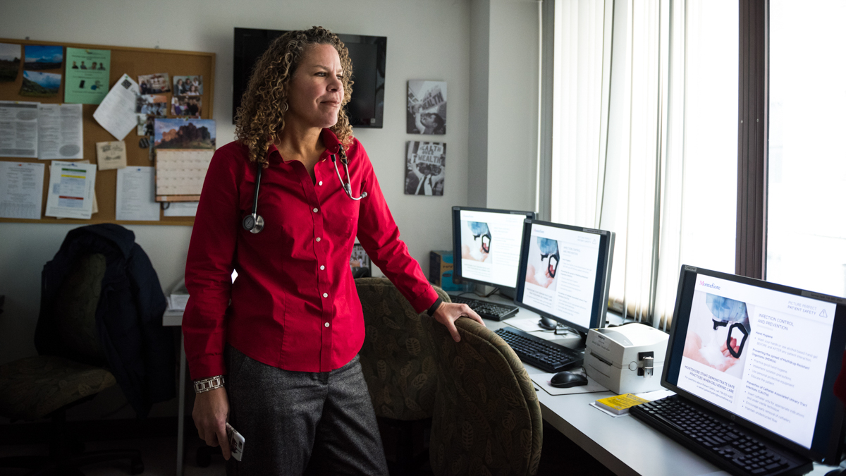  Dr. Cunningham poses for a portrait in her office at the Montefiore Comprehensive Care Center in the Bronx. (Edwin Torres/GroundTruth) 