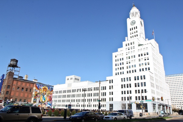 The former site of the Daily News and Inquirer at Broad and Callowhill streets. (Kimberly Paynter/WHYY)