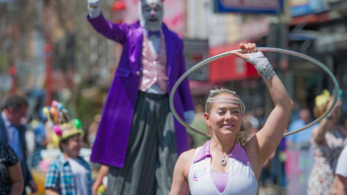 Hula Hoop performer Jennifer Alvarez entertains the South Street crowds.